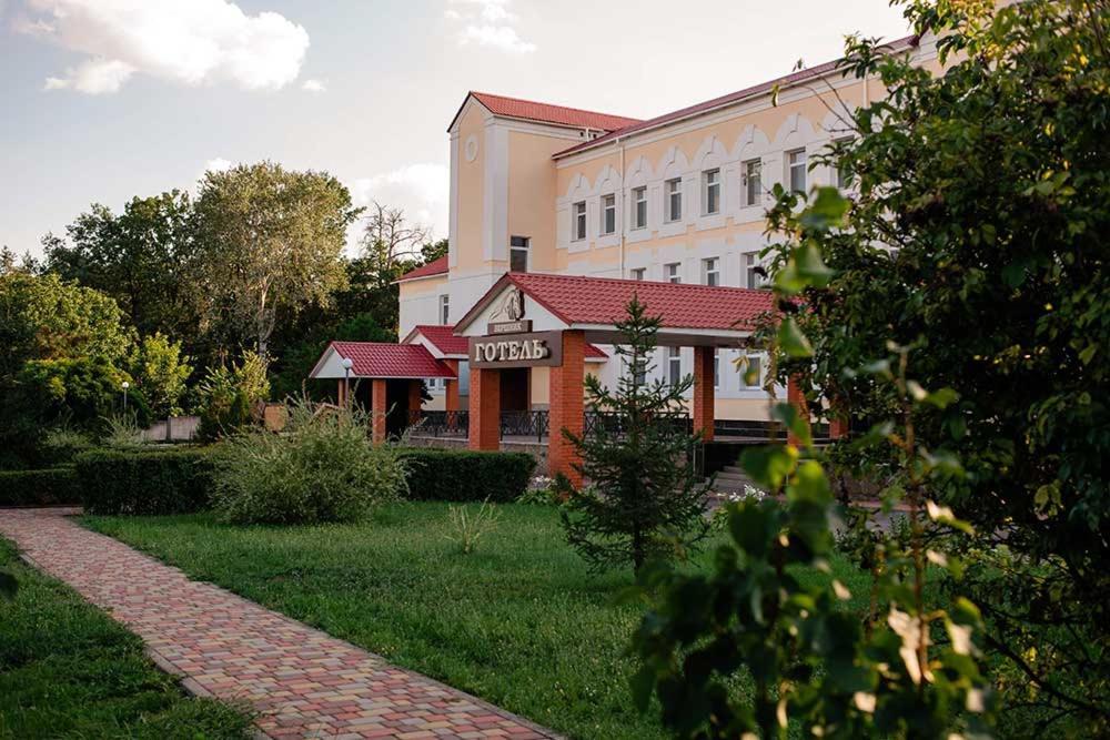Vershnyk Hotel
